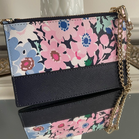 Kate Spade Cameron Street Caroline Storybook Mini Wristlet - Picture 3 of 4